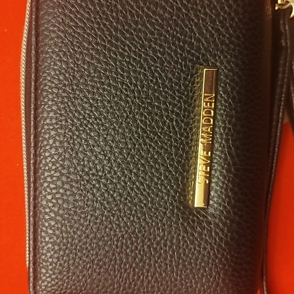****SALE***  👜 Chic Steve Madden Wristlet with Tag 👜 - Picture 11 of 11